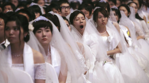 Trung Quốc hối thúc những người sinh năm 2000 nhanh chóng kết hôn