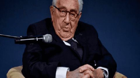 'Siêu ngoại trưởng Mỹ' Henry Kissinger qua đời