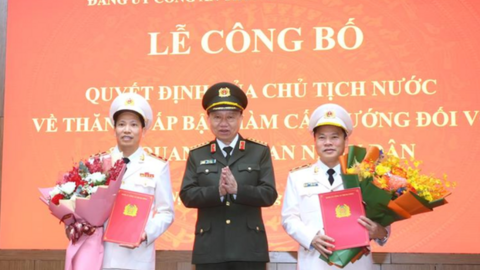 Hai thứ trưởng Bộ Công an được thăng cấp bậc hàm lên Trung tướng