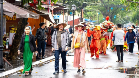 Sôi động thị trường du lịch Tết