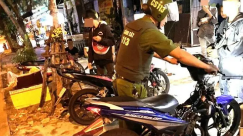 Nháy máy trêu đùa công an 113 bị xử phạt thế nào?