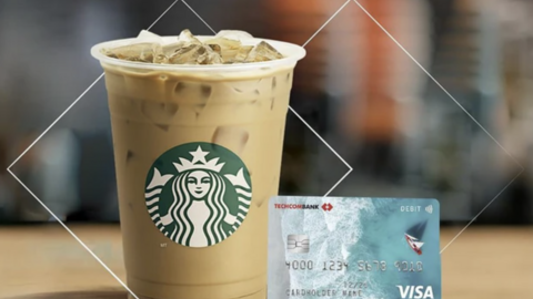 Techcombank hợp tác cùng Starbucks Vietnam đem “Tết ấm từ tim” tới khách hàng