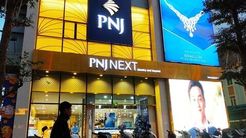 Tết đến muộn, PNJ báo lãi sụt giảm gần 20% so với cùng kỳ trong tháng đầu năm 2024