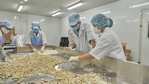 Vốn cho doanh nghiệp: Kẻ ăn không hết, người lần chẳng ra