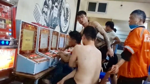 Hà Nội: Nhan nhản máy đánh bạc trá hình