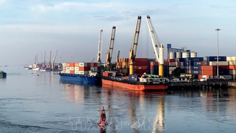 Thúc đẩy năng lực xuất khẩu của vùng kinh tế trọng điểm