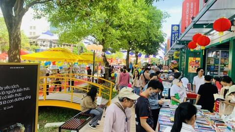 Nửa đầu năm 2024, đường sách TP Thủ Đức thu hơn 8 tỷ đồng