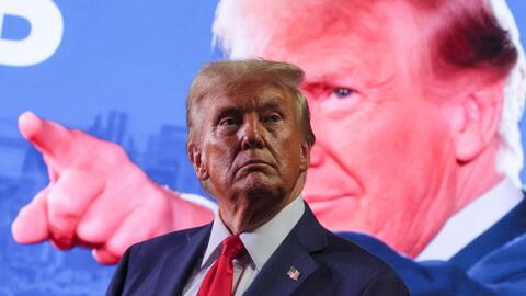 Ông Trump tuyên bố tăng thuế với hàng hóa đến từ Trung Quốc, Canda và Mexico