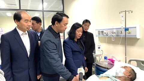 Bí thư Thành uỷ thăm hỏi nạn nhân vụ cháy quán cà phê