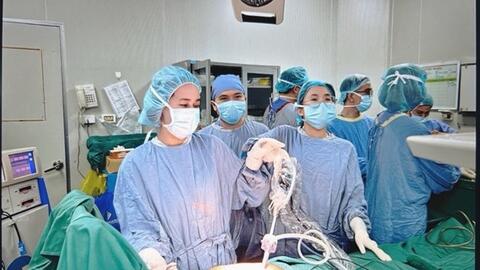 Lương bác sĩ mới ra trường tăng gần 800.000 đồng/tháng