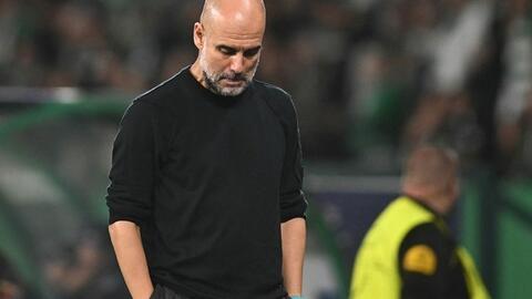 HLV Guardiola bác bỏ tin đồn chia tay Man City