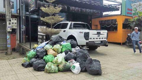 Thu gom, xử lý rác thải ở Lâm Đồng gặp nhiều vướng mắc