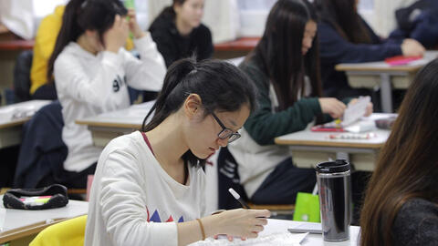 Hàn Quốc: Chi phí giáo dục tăng mạnh