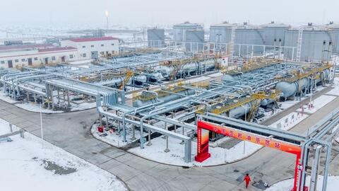 Tập đoàn Trung Quốc né dầu Iran, xin mở kho dự trữ khi Hormuz nghẹt thở