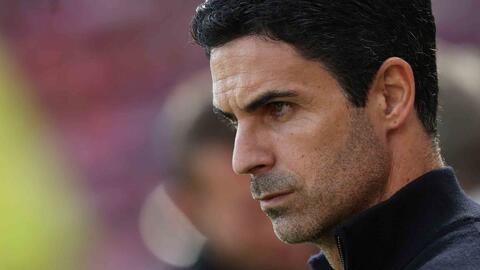 Pep Guardiola đã tạo ra những vấn đề mới cho Mikel Arteta