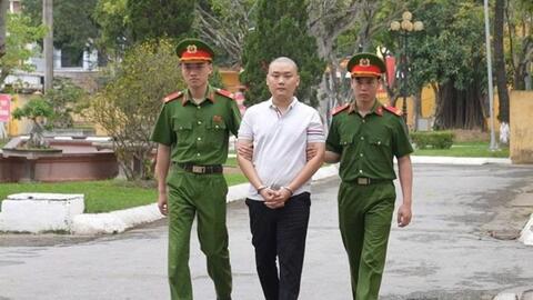 Học lớp 12 cầm đầu đường dây mã độc toàn cầu, tự tay đóng sập tương lai