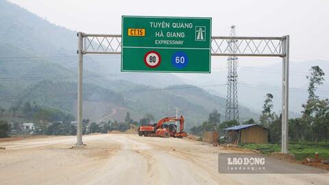 Gỡ điểm nghẽn, đẩy tiến độ thi công cao tốc dài hơn 100km tại Tuyên Quang