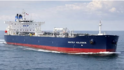 Tàu chở dầu Nga tiến gần Cuba giữa sức ép từ Mỹ