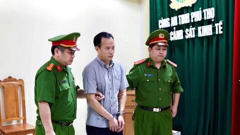 Bắt 5 cán bộ, nguyên cán bộ vụ xã hội đen đội lốt doanh nghiệp ở Phú Thọ
