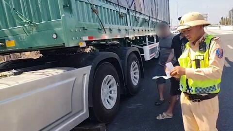 Tạm giữ và xử phạt hơn 100 triệu đồng đối với xe đầu kéo vi phạm trên cao tốc