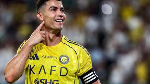Ronaldo ghi cú đúp, Al-Nassr thắng đậm Al-Najma