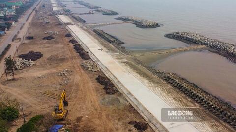 Cận cảnh dự án 500 tỉ đồng gia cố đê biển ở Ninh Bình sắp về đích