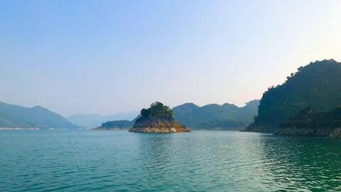 Hành hương về Đền Chúa Thác Bờ