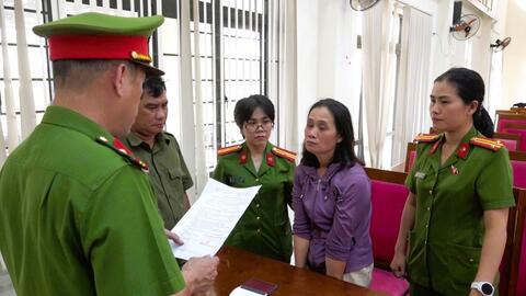 Phá khóa, chiếm giữ nhà trúng đấu giá nhiều năm, một phụ nữ bị bắt