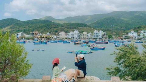 Du lịch hè 2026 với hút khách trẻ với tour giá rẻ, linh hoạt