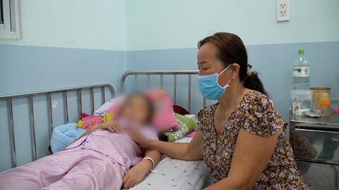 Nhiều bệnh nhi nhập viện vì nắng nóng tại TPHCM