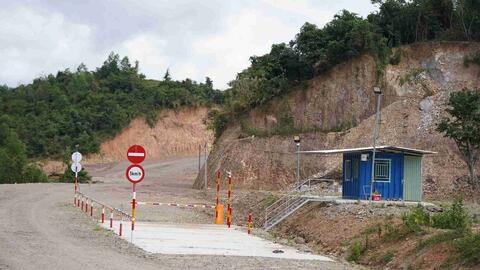 Đối thoại với doanh nghiệp về khiếu nại liên quan cơ chế đặc thù khai thác mỏ đất