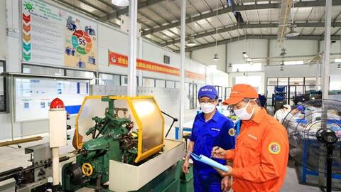 Công đoàn Nhà máy Z129 đẩy mạnh công tác an toàn lao động