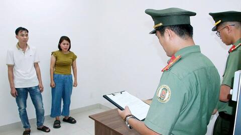 Bắt tạm giam cặp vợ chồng tổ chức cho người nước ngoài ở lại Việt Nam trái phép