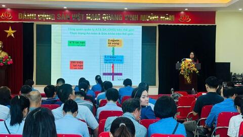 Hơn 200 cán bộ, người lao động được tập huấn an toàn, vệ sinh lao động
