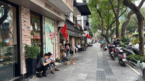 Hà Nội đề xuất cho thuê vỉa hè phát triển kinh tế đêm theo lộ trình 3 giai đoạn