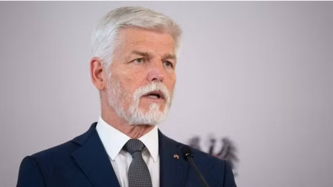 Tổng thống Czech: NATO phải ‘phô diễn sức mạnh’ trước Nga
