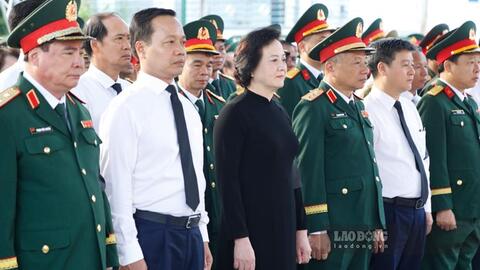 Phó Thủ tướng Phạm Thị Thanh Trà dự lễ truy điệu, an táng hài cốt liệt sĩ tại Điện Biên