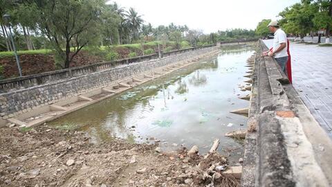 Xử lý triệt để rác xây dựng ở Thành cổ Quảng Trị