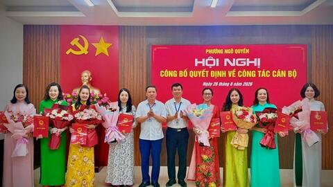 Giáo dục 24h: Đề xuất phạt từ 10-20 triệu đồng với giáo viên dạy thêm học sinh chính khóa