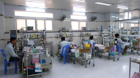 Trẻ vài tháng tuổi nguy kịch vì bệnh tay chân miệng