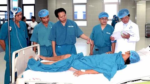 GS.TS Tạ Văn Trầm và sáu dấu ấn chung một sứ mệnh vì người bệnh