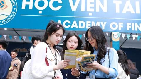Nỗ lực đổi mới đào tạo, nâng cao chất lượng nguồn nhân lực