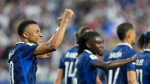 Mbappe cạnh tranh với Messi, lập thêm kỷ lục mới