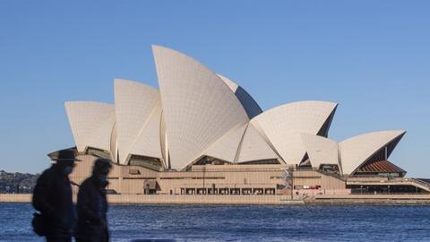 Australia sẽ bỏ hoàn toàn thẻ nhập cảnh giấy tại sân bay