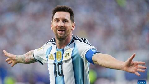 Truyền thông Anh chỉ ra nhiều vấn đề của Messi