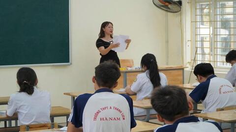 Duy trì kỳ thi tốt nghiệp THPT, hướng tới tổ chức thi trên máy tính