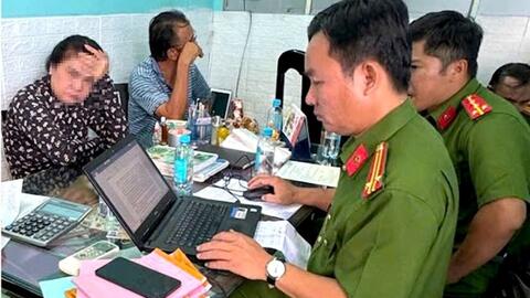 Phát hiện gạo không rõ nguồn gốc, đóng gói vào bao bì nhãn hiệu gạo nổi tiếng
