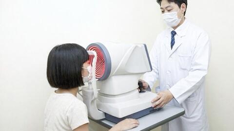 Bác sĩ chỉ ra nguyên nhân khiến cận thị học đường gia tăng