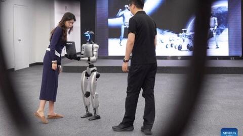 Vừa lên sàn, cổ phiếu công ty Trung Quốc chế tạo robot hình người tăng 629%