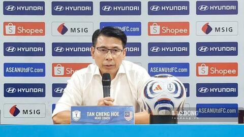 HLV tuyển Malaysia: “Tôi tự hào với các cầu thủ của mình”